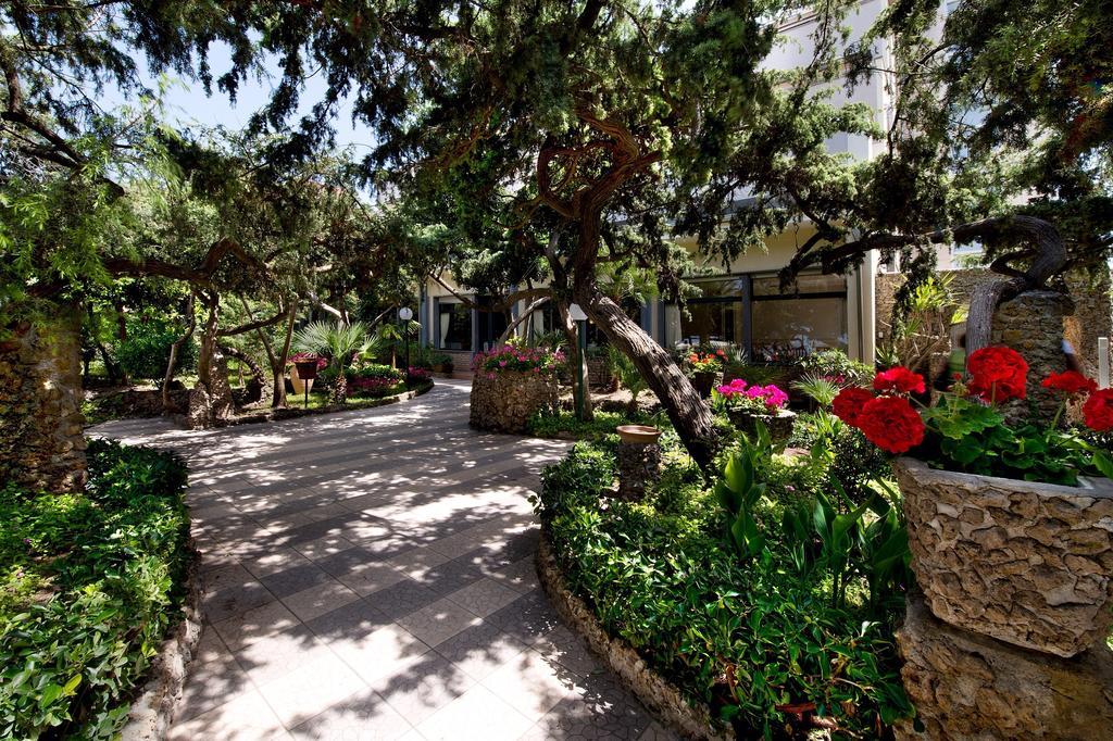 Hotel I Ginepri Marina di Castagneto Carducci Dış mekan fotoğraf